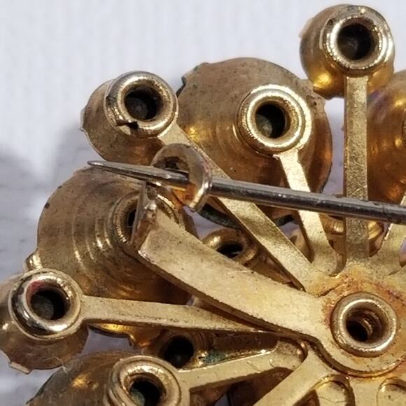 Vintage aurora borealis brooch one and one fourth triple - Picture 6 of 9